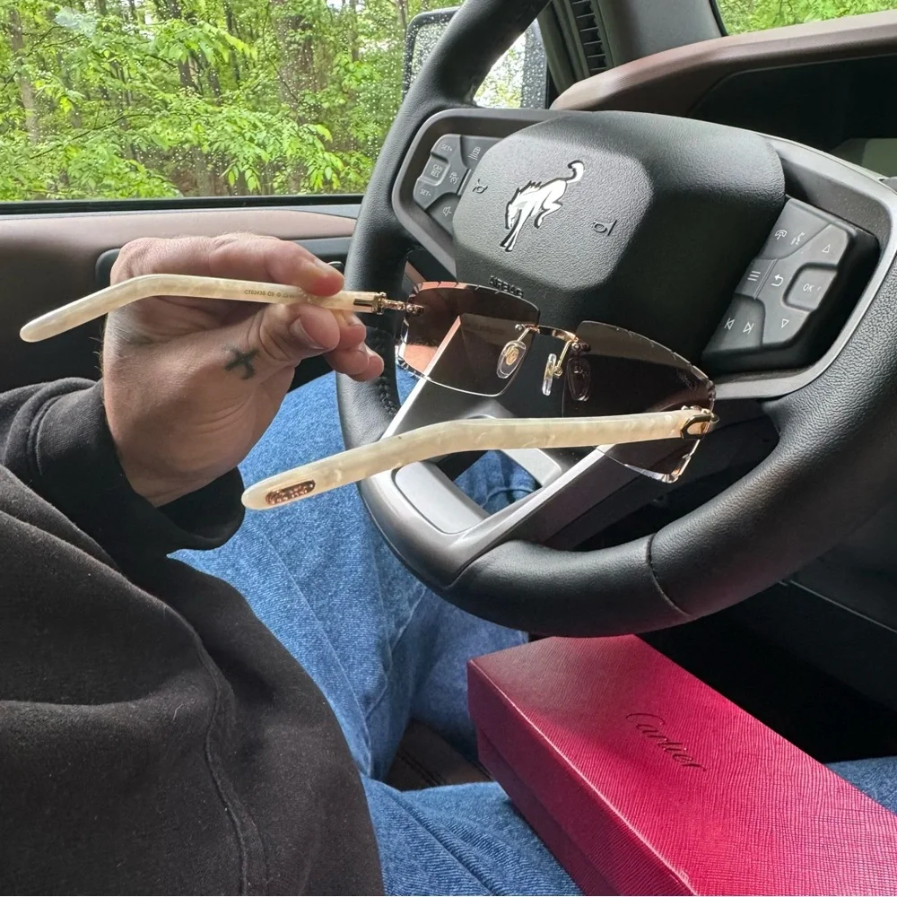 Men’s Cartier Sunglasses - Picture 2 of 5